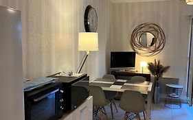 Appartement T2 Avec Terrasse Centre Ville D'Aix En Provence