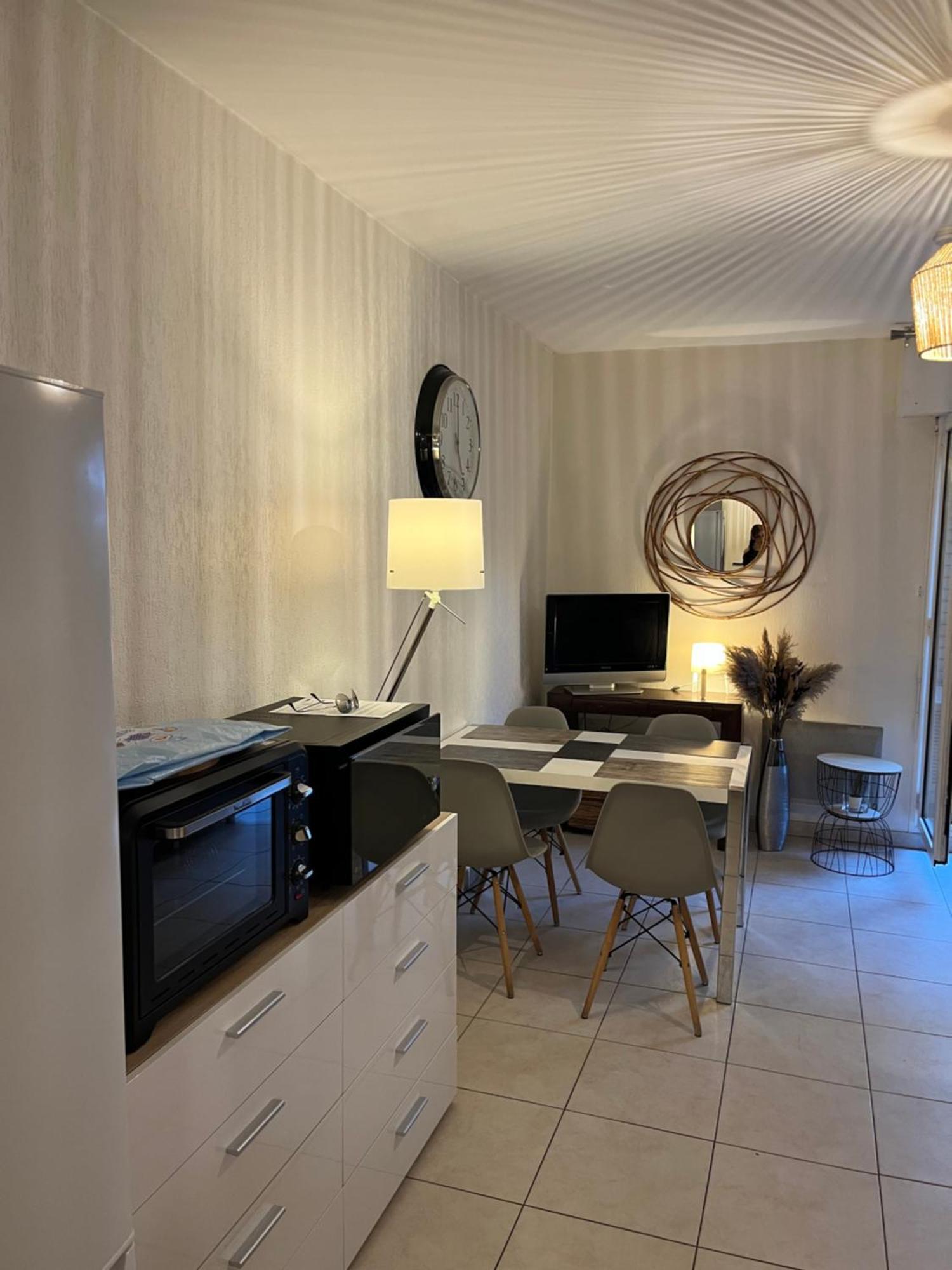 Appartement T2 Avec Terrasse Centre Ville D'Aix En Provence Aix-en-Provence Extérieur photo